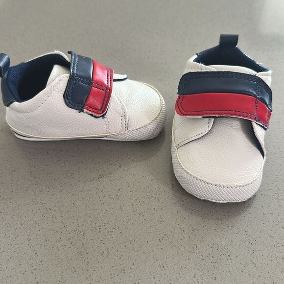 Rising Star white with navy blue and red strap Crib shoes size infant 6-9 months - Picture 3 of 5